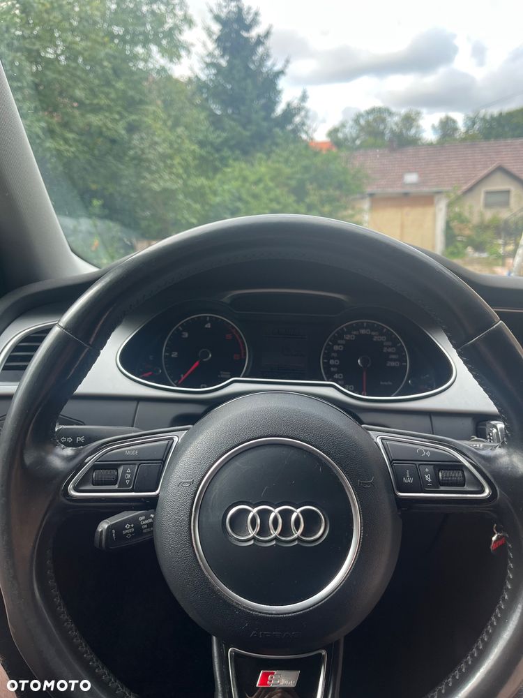 Audi A4 Avant 2.0 TDI clean diesel Multitronic - 8