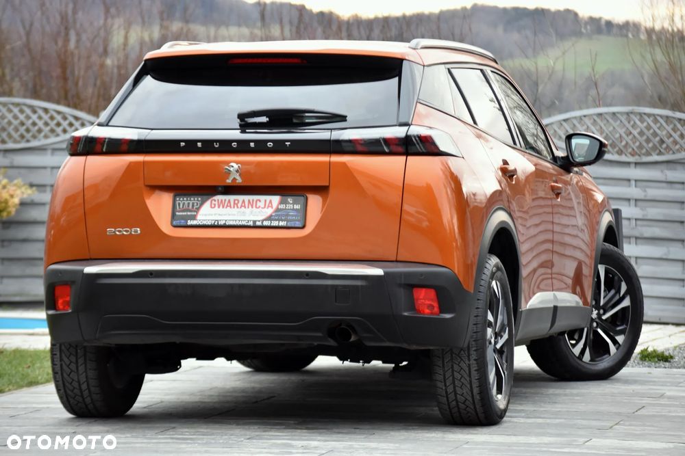 Peugeot 2008 ver-puretech-130-allure - 13