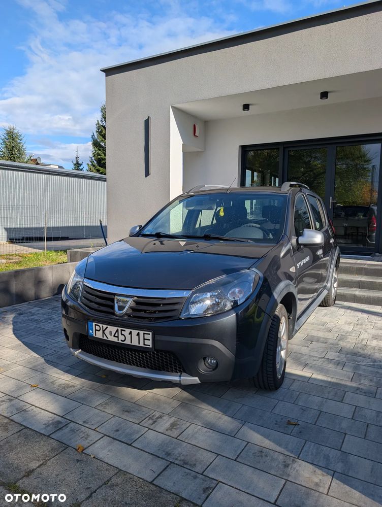 Dacia Sandero Stepway2 1.6 - 9