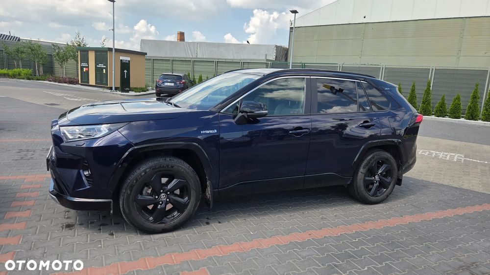 Toyota RAV4 - 10