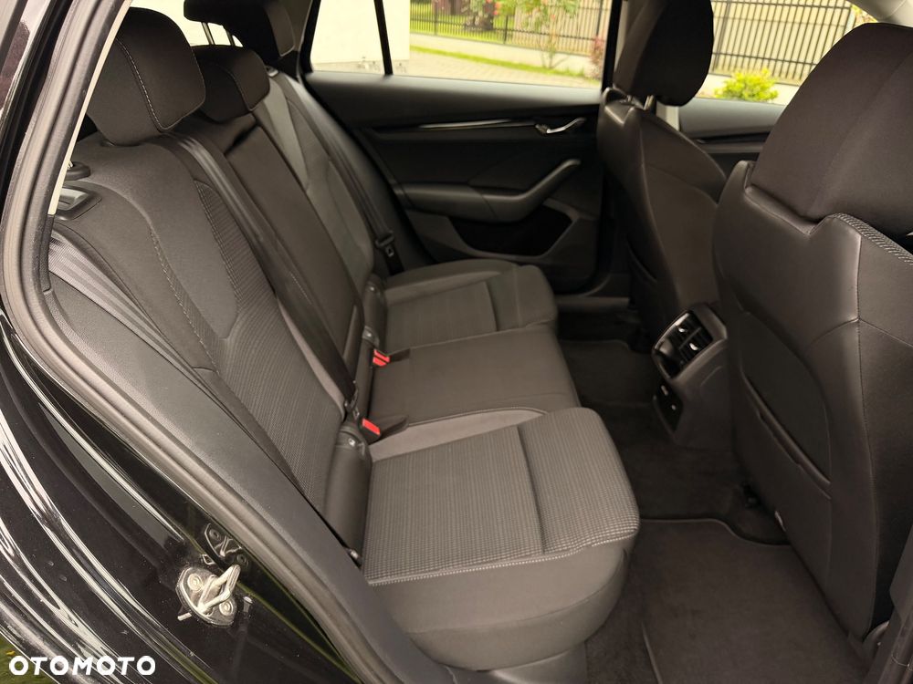 Skoda Octavia 1.5 TSI ACT Ambition - 23