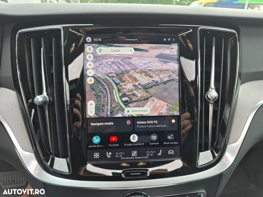 Volvo V60 B4 MHEV AT Plus Dark - 25