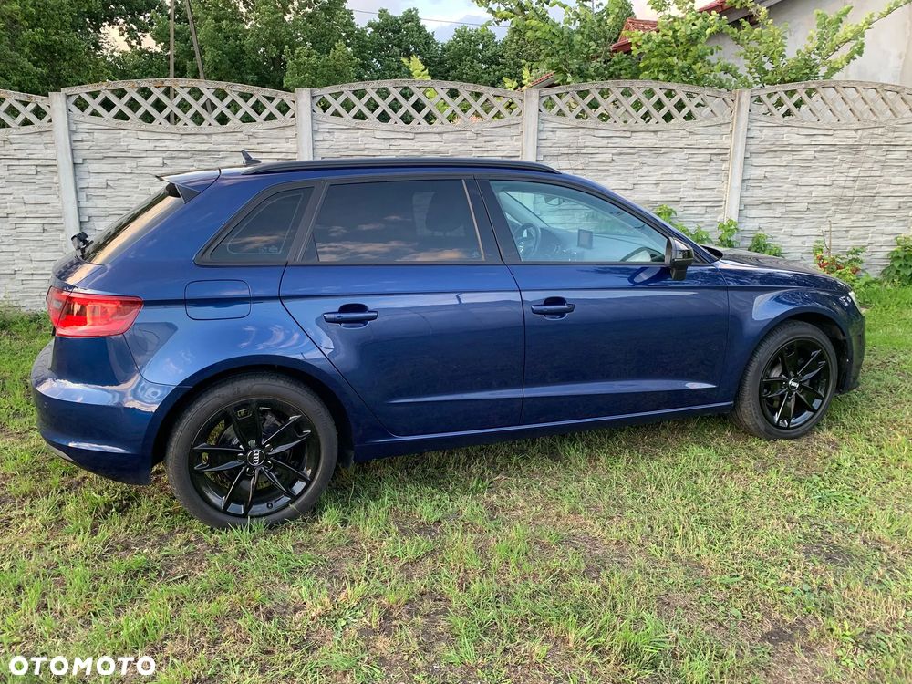 Audi A3 Sportback 1.6 TDI ultra Attraction - 4