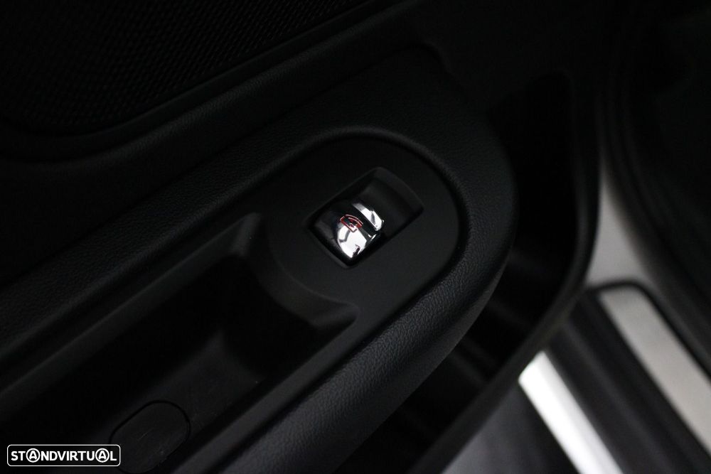 MINI Countryman Cooper SE ALL4 Auto - 34