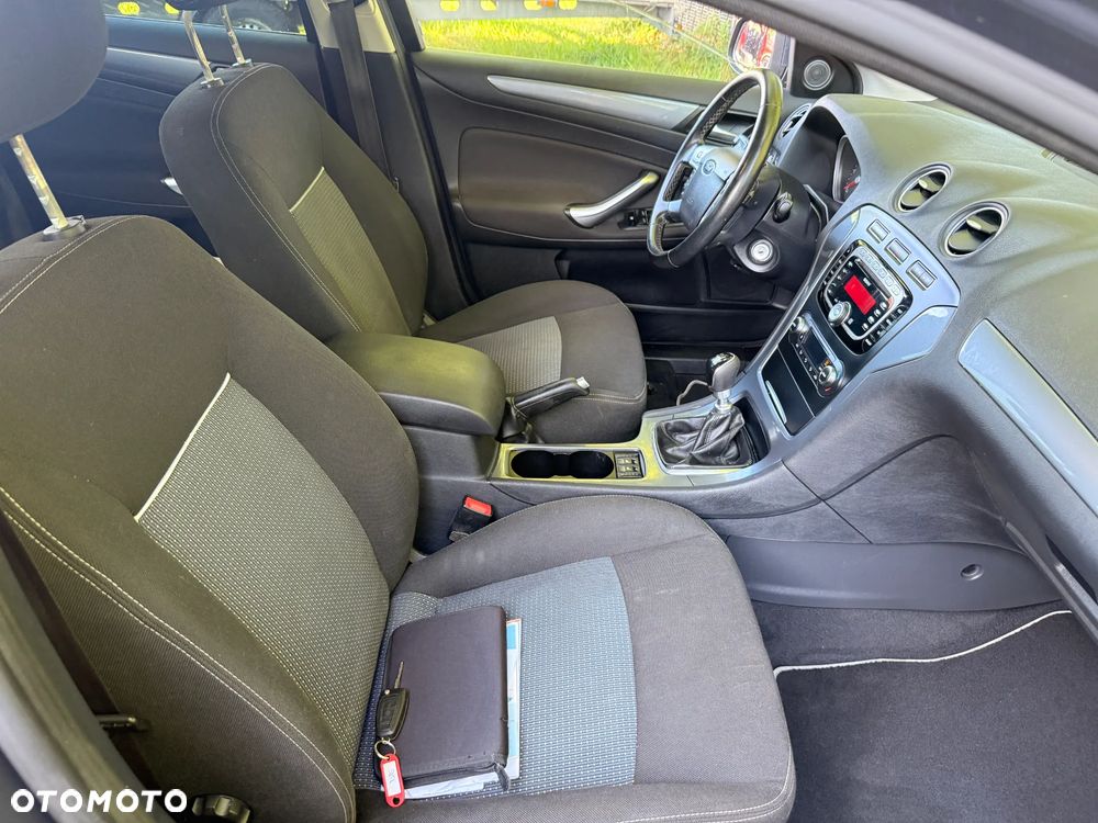 Ford Mondeo 1.6 TDCi Ambiente - 15