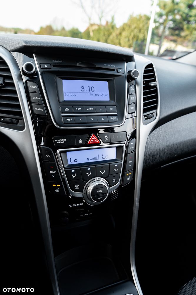 Hyundai i30 i30cw 1.6 Trend - 33