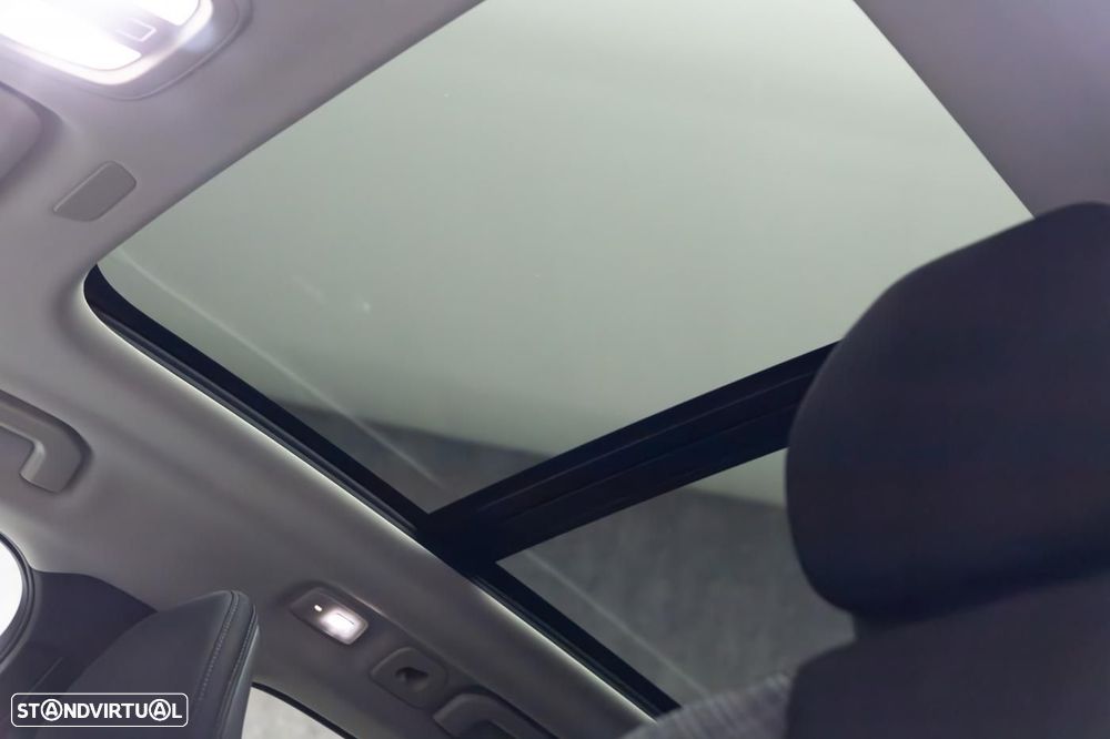 Volvo XC 60 2.0 T6 PHEV Core AWD - 9