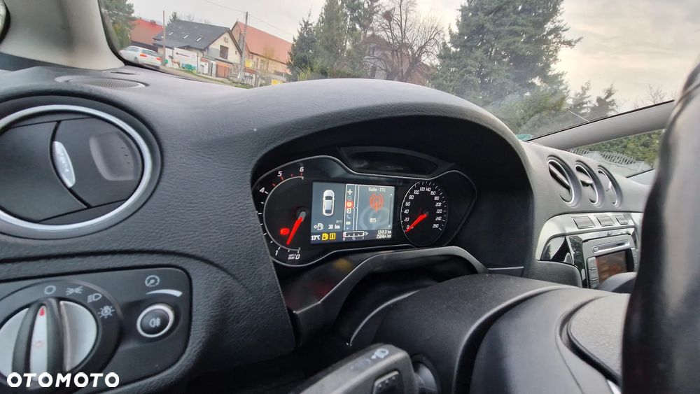 Ford S-Max 2.0 TDCi Titanium - 35