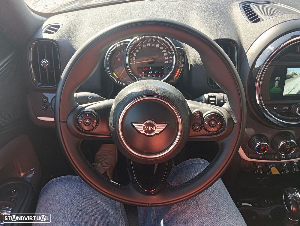 MINI Countryman Cooper SE ALL4 Auto - 10