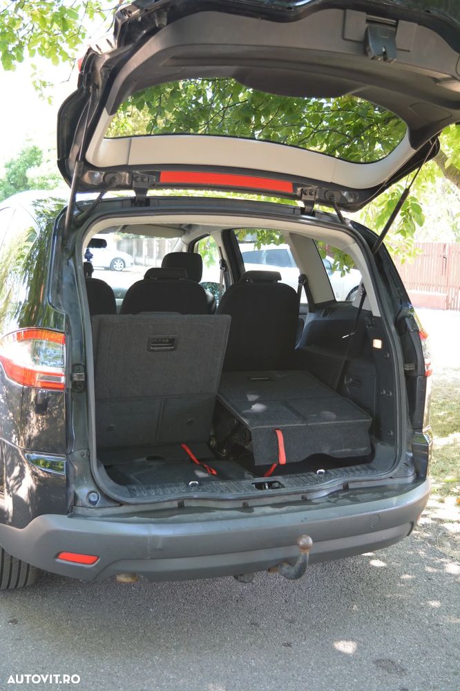 Ford S-Max - 7