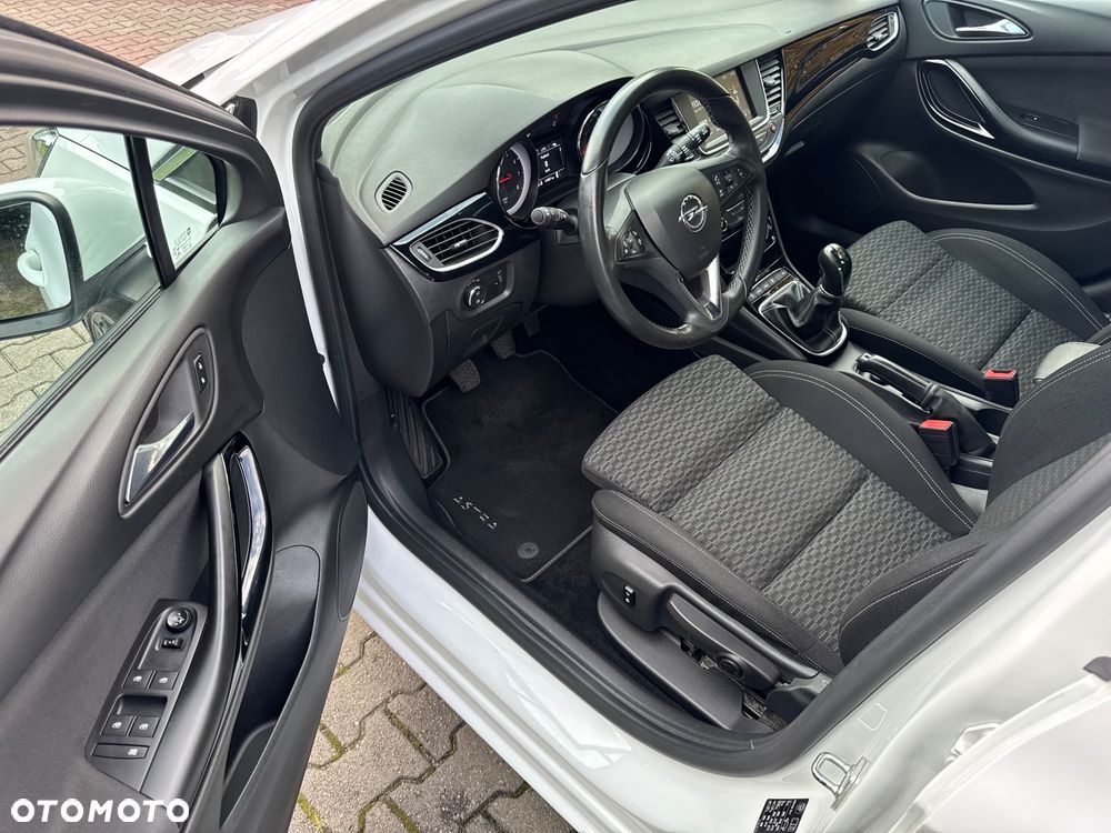 Opel Astra V 1.6 T Dynamic S&S - 13