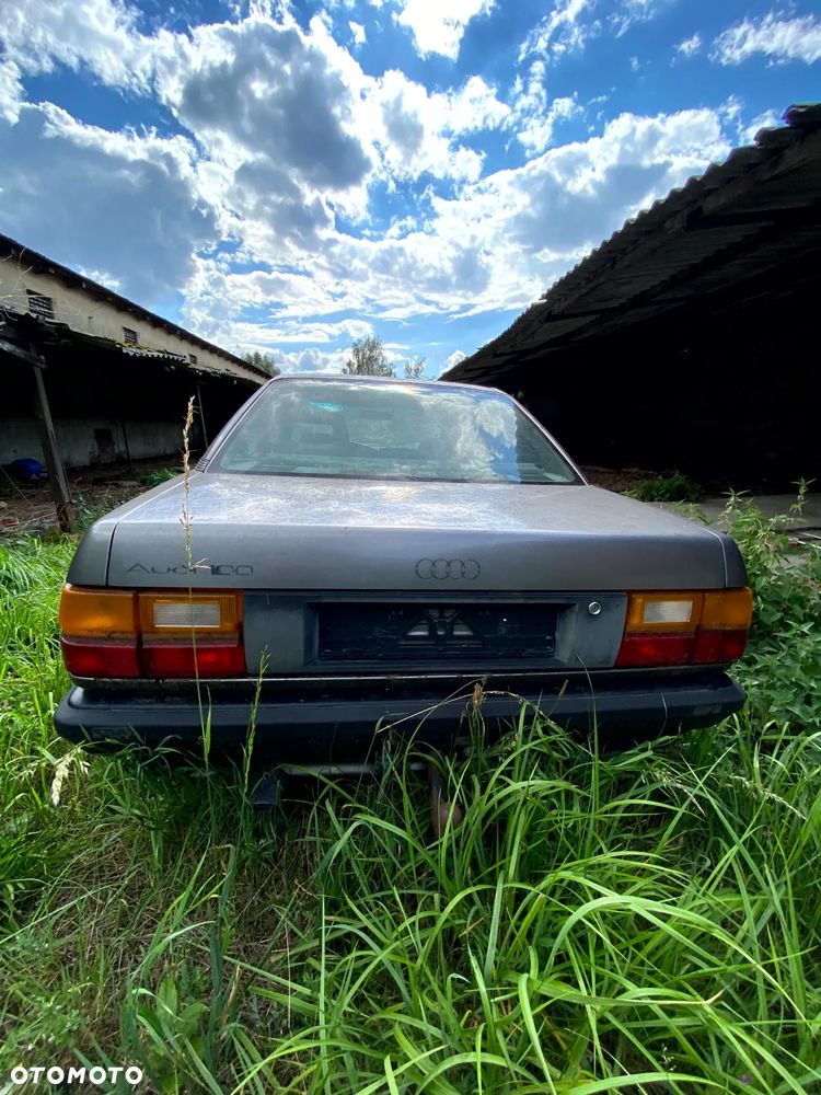 Audi 100 1.8 E - 6