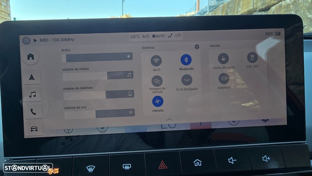 MG MG4 64 kWh Luxury - 25