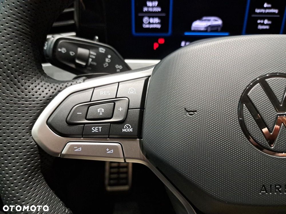 Volkswagen Passat 1.5 TSI eHybrid PHEV R-Line Plus DSG - 25