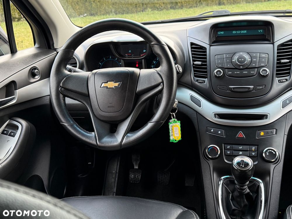 Chevrolet Orlando - 35