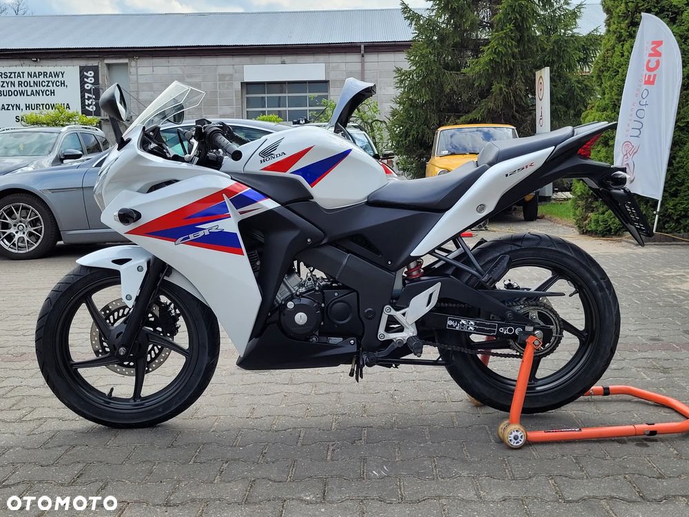 Honda CBR - 19