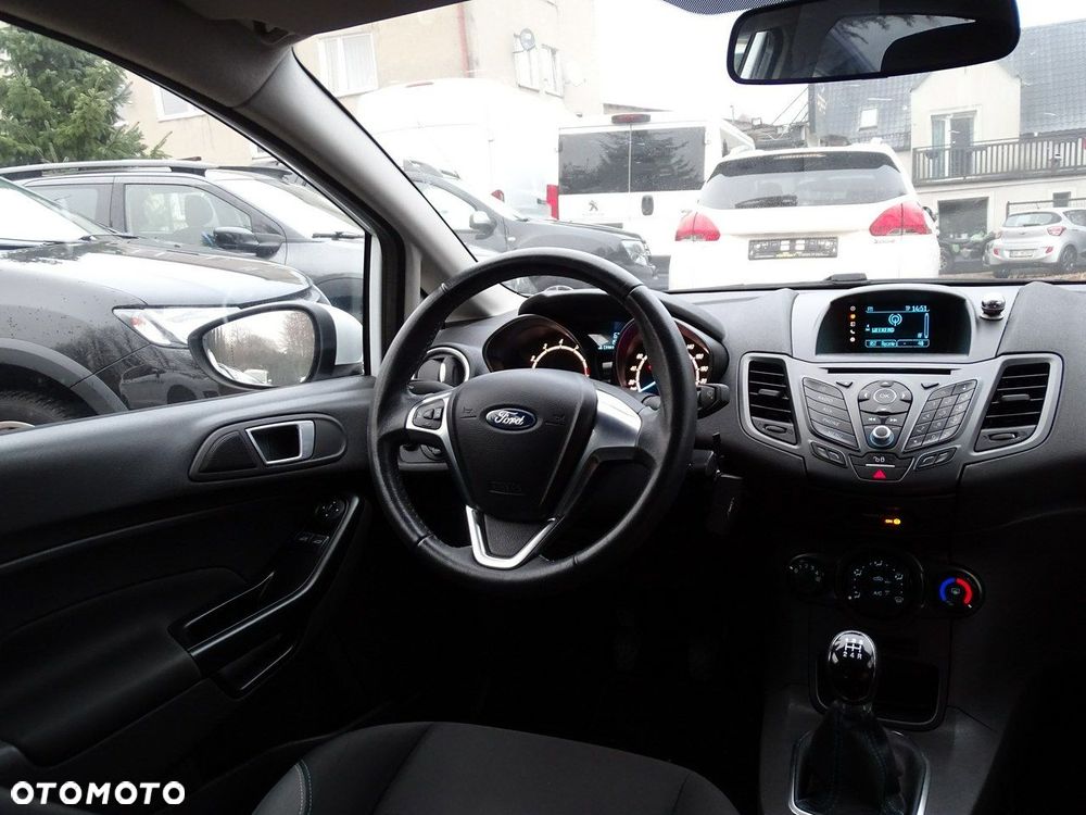 Ford Fiesta - 17