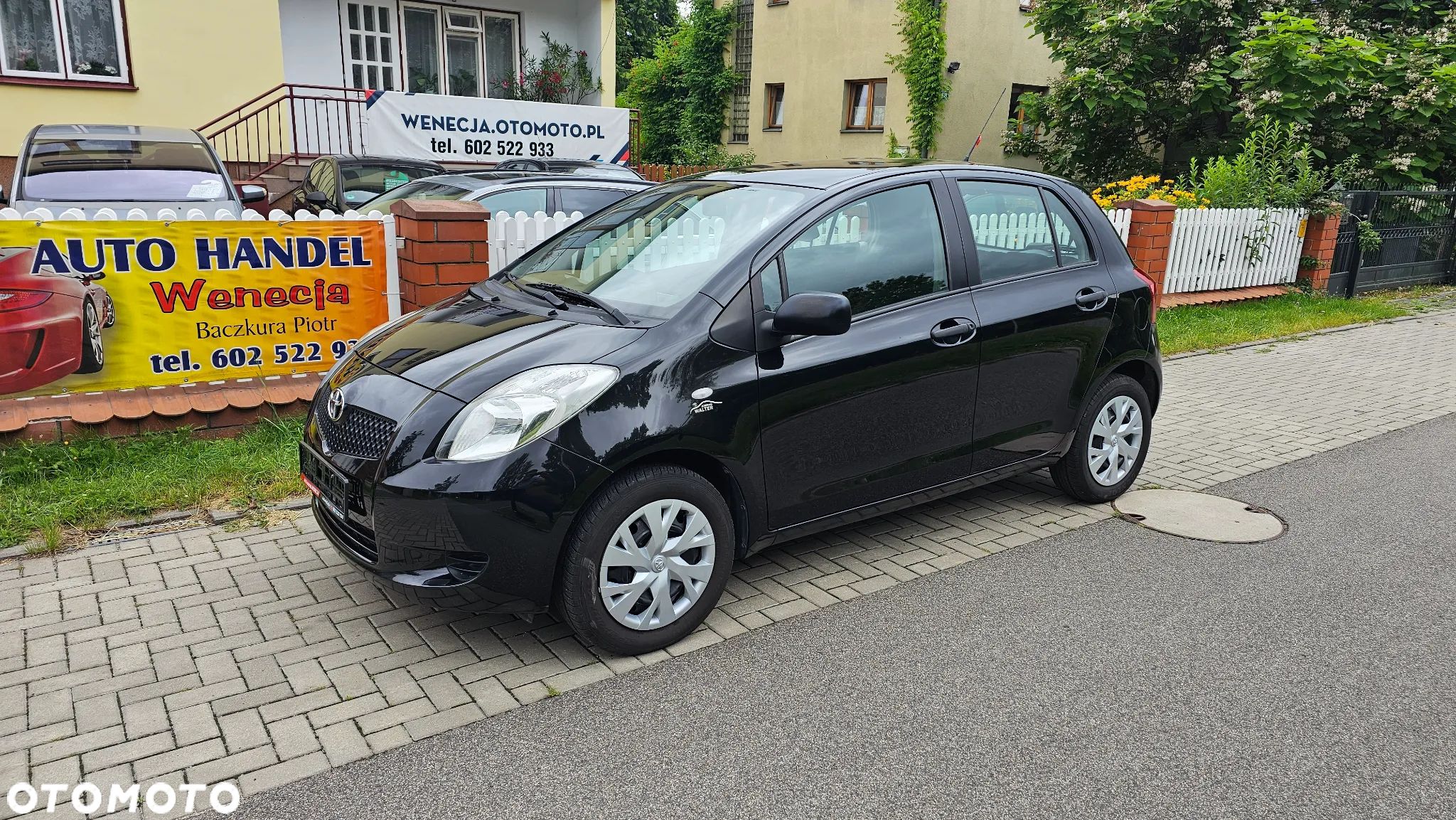 Toyota Yaris 1.3 VVT-i Sol - 1