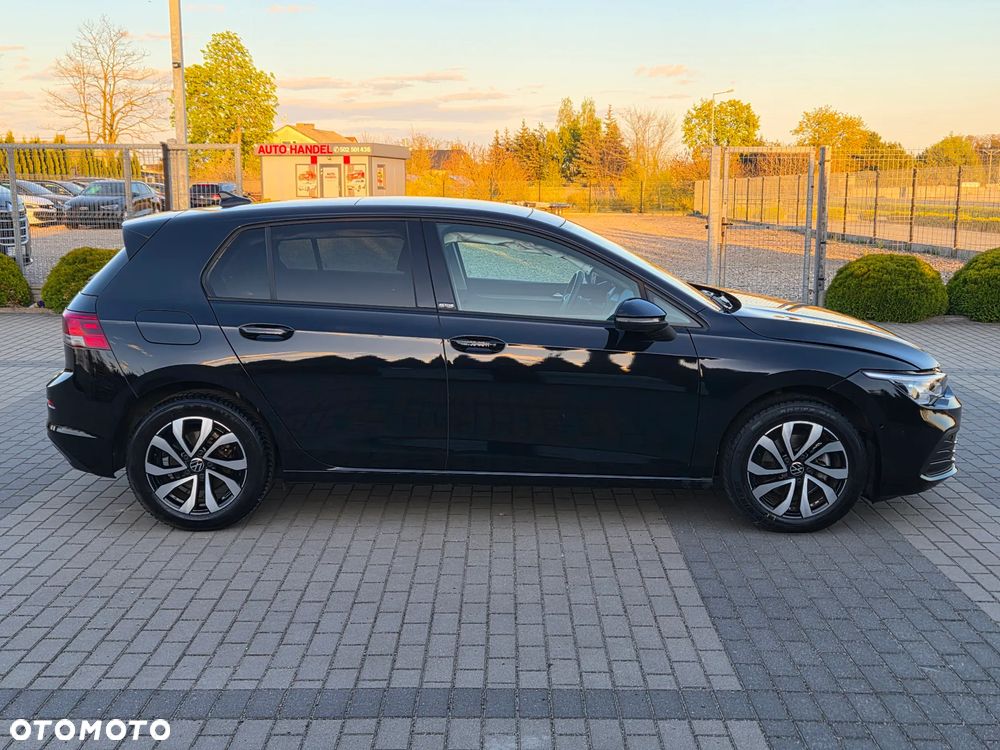 Volkswagen Golf 1.5 eTSI OPF DSG Active - 8
