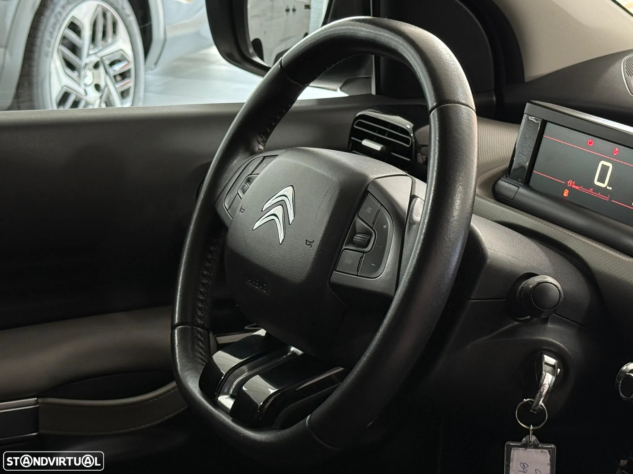 Citroën C4 Cactus 1.2 PureTech Shine - 42