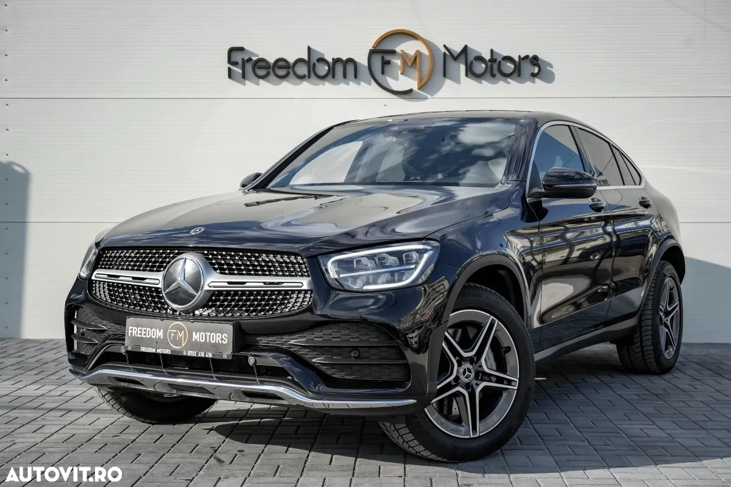 Mercedes-Benz GLC Coupe 300 e 4Matic 9G-TRONIC AMG Line Plus - 2