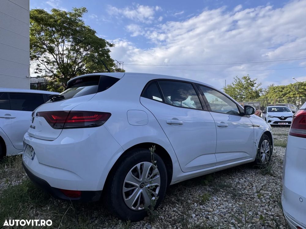 RENAULT Megane 2020 — imagine 2