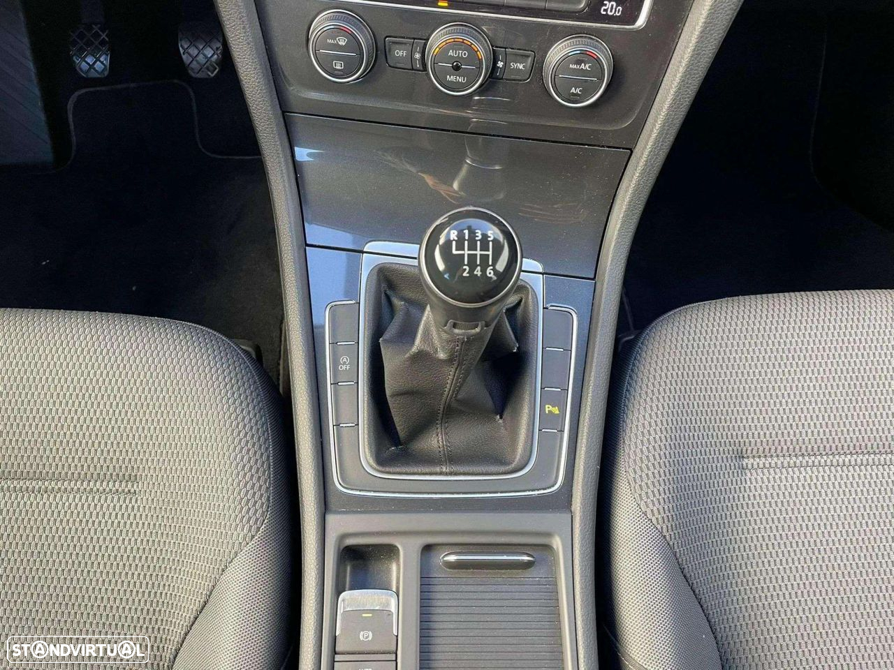 VW Golf Variant 1.0 TSI Confortline - 15