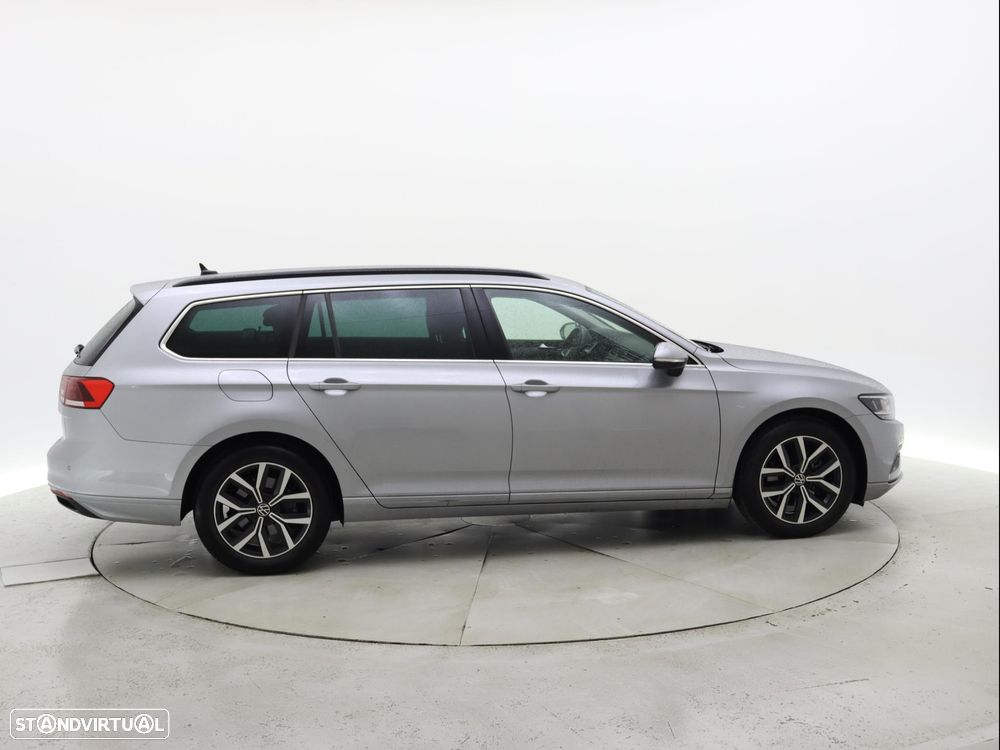VW Passat Variant 2.0 TDI Business DSG - 8
