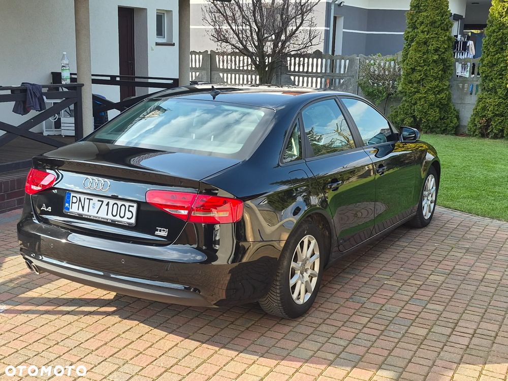 Audi A4 Limousine - 14