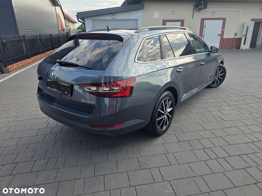 Skoda Superb 2.0 TDI Active DSG - 4