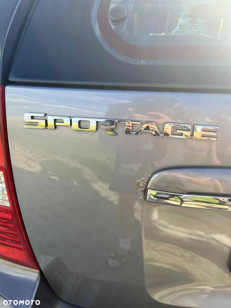 Kia Sportage 2.0 Expedition - 13