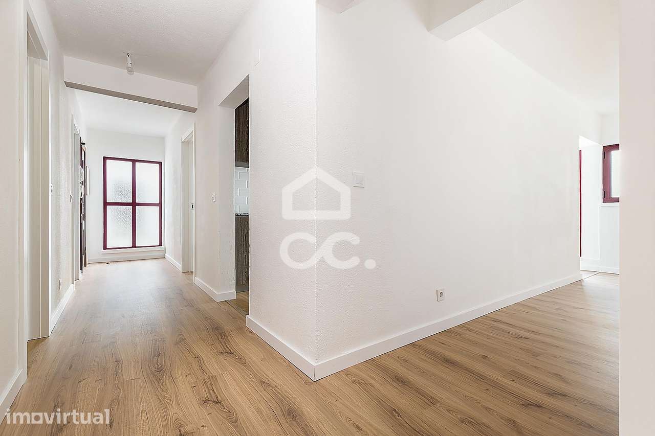 Apartamento T3 totalmente remodelado na Horta das Figueiras, Évora - Grande imagem: 4/27