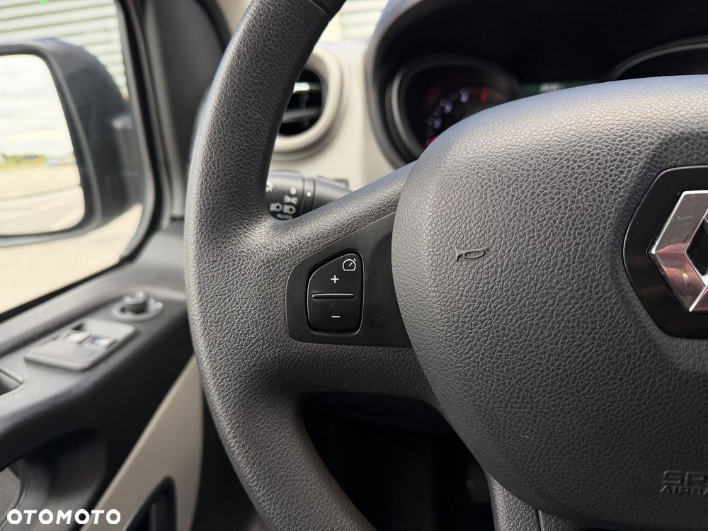 Renault TRAFIC 2019/20r 89tys km JAK NOWY Stan WZOROWY NAVI Bluetooth Tempomat Kamera FULL OPCJA Vivaro - 21
