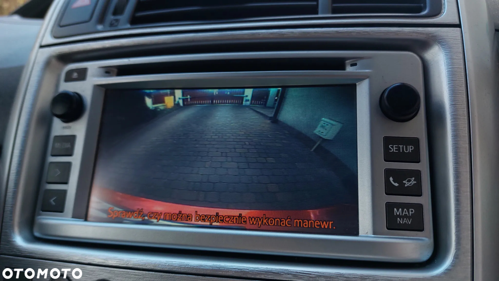 Toyota Verso 1.8 Sol plus NAVI - 18
