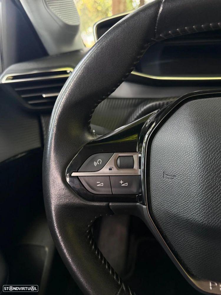 Peugeot e-208 50 kWh Allure Pack - 23