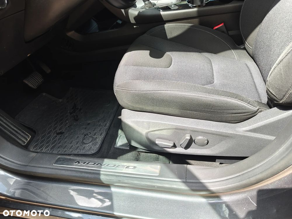 Ford Mondeo 2.0 TDCi Start-Stopp PowerShift-Aut Titanium - 14