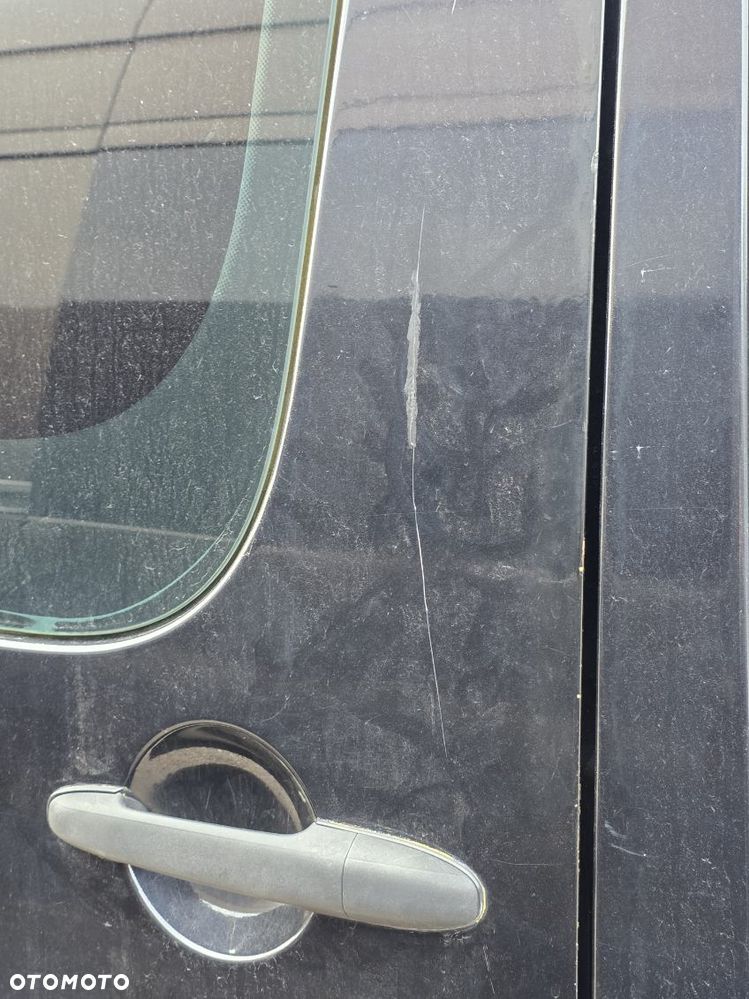 Mercedes-Benz Sprinter - 25