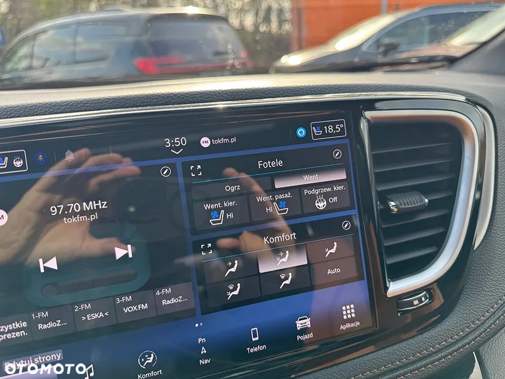 Chrysler Pacifica - 30