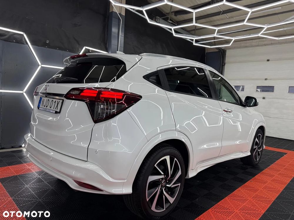 Honda HR-V 1.5 Executive (ADAS) CVT - 11