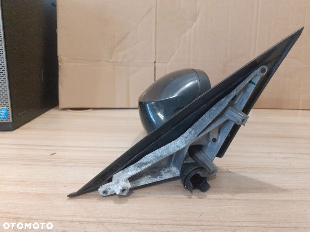 # LUSTERKO PRAWE BMW E87 5PIN SCHWARZ2 - 3