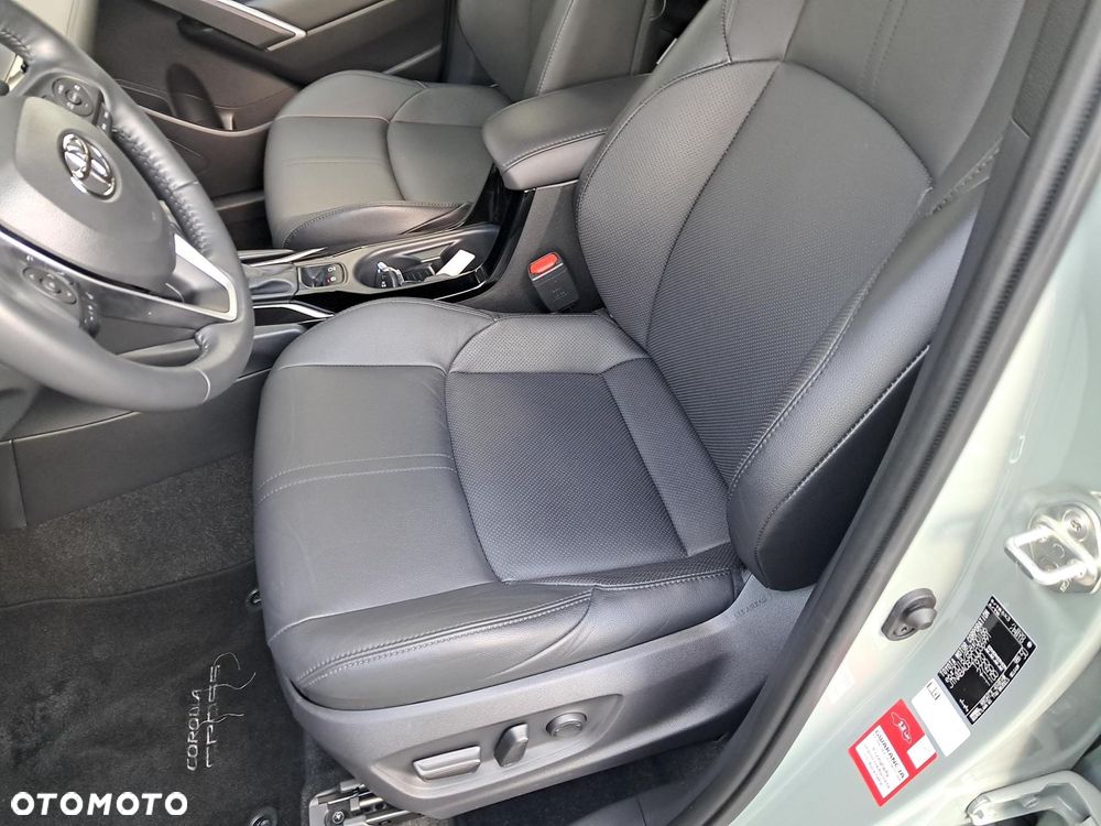 Toyota Corolla Cross 2.0 Hybrid Executive - 13
