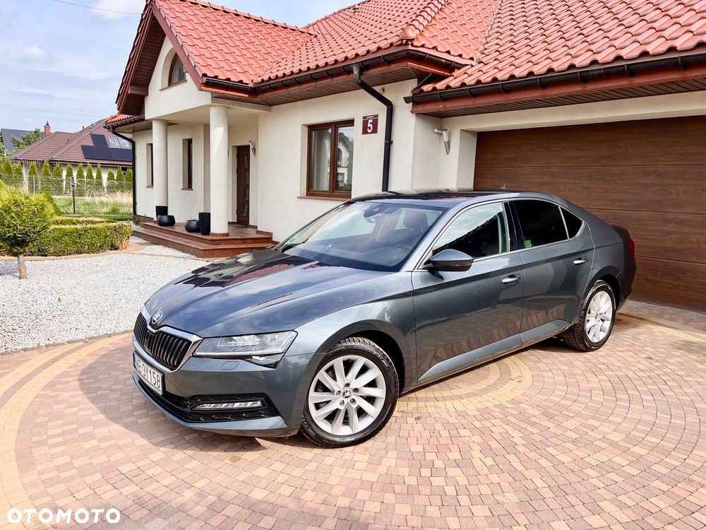 Skoda Superb ver-2-0-tdi-scr-ambition-dsg - 1