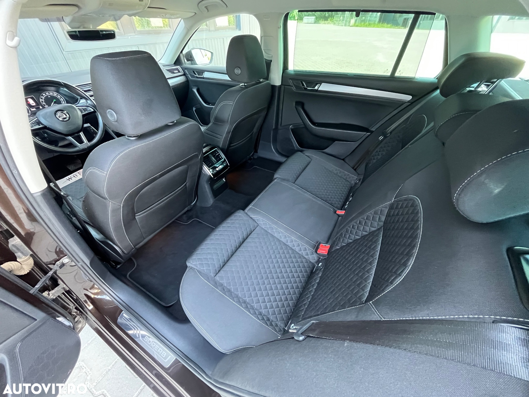 Skoda Superb Combi 1.6 TDI DSG Style - 17