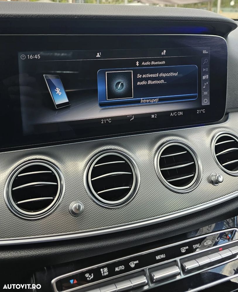 Mercedes-Benz E 220 d 4MATIC Aut. - 23