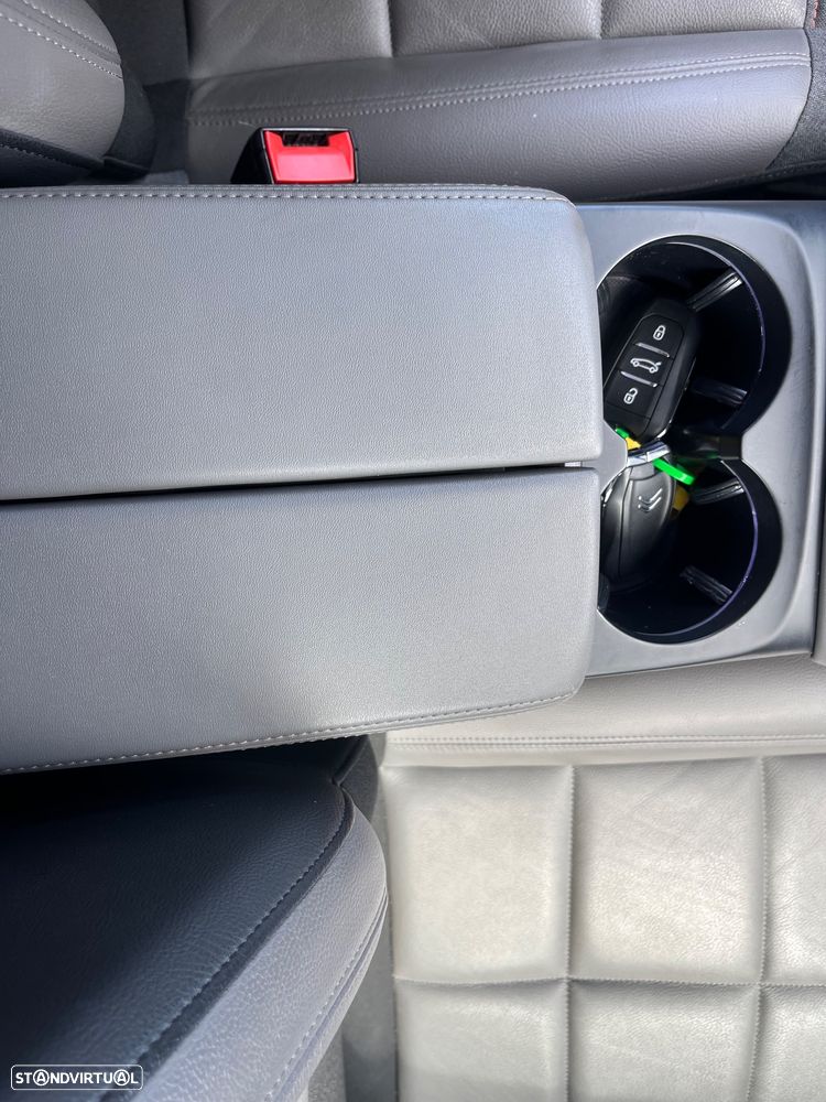 Citroën C5 Aircross 1.6 Hybrid Shine e-EAT8 - 42