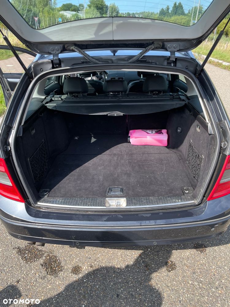 Mercedes-Benz Klasa C 200 CDI DPF Automatik BlueEFFICIENCY Avantgarde - 12