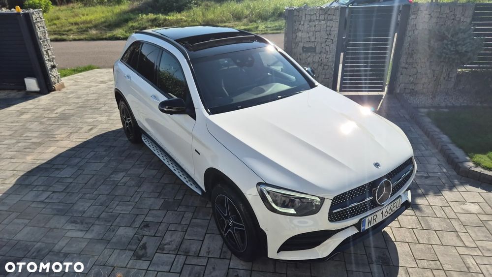 Mercedes-Benz GLC 300 e 4-Matic Business Edition - 21