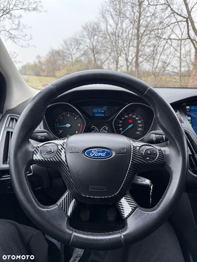 Ford Focus - 28