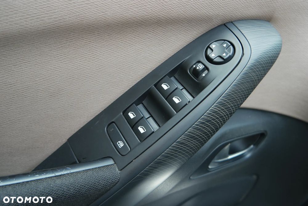 Citroën C4 Picasso - 16