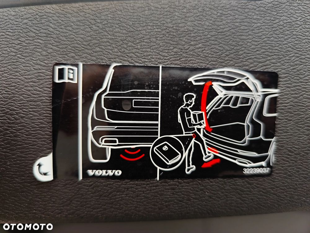 Volvo V60 B4 D Momentum Pro - 13